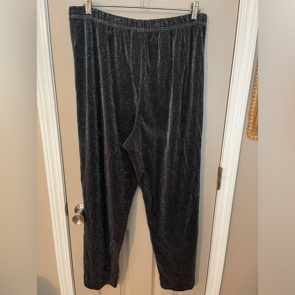 KSL Karin Stevens vintage black w/silver metallic pull on stretch pants. Sz 20. - Picture 3 of 5